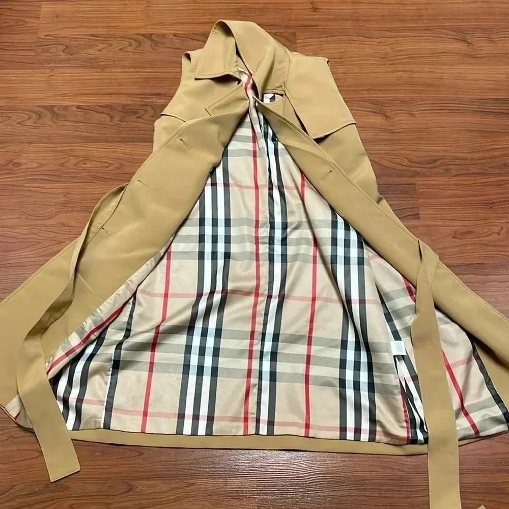 Burberry style Sleeveless Trench coat size M/L - Picture 1 of 9